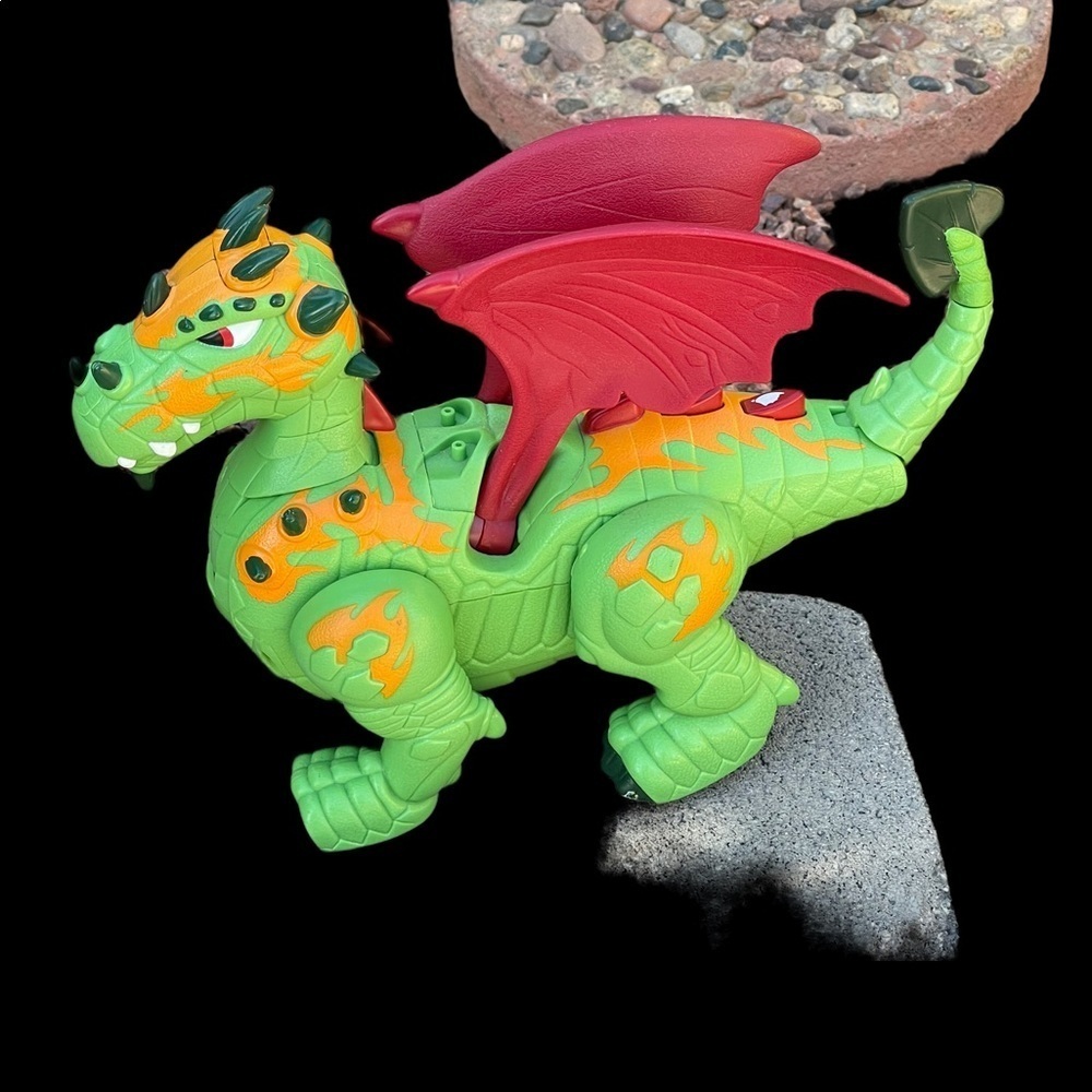 FISHER PRICE IMAGINEXT GREEN DRAGON RED WINGS